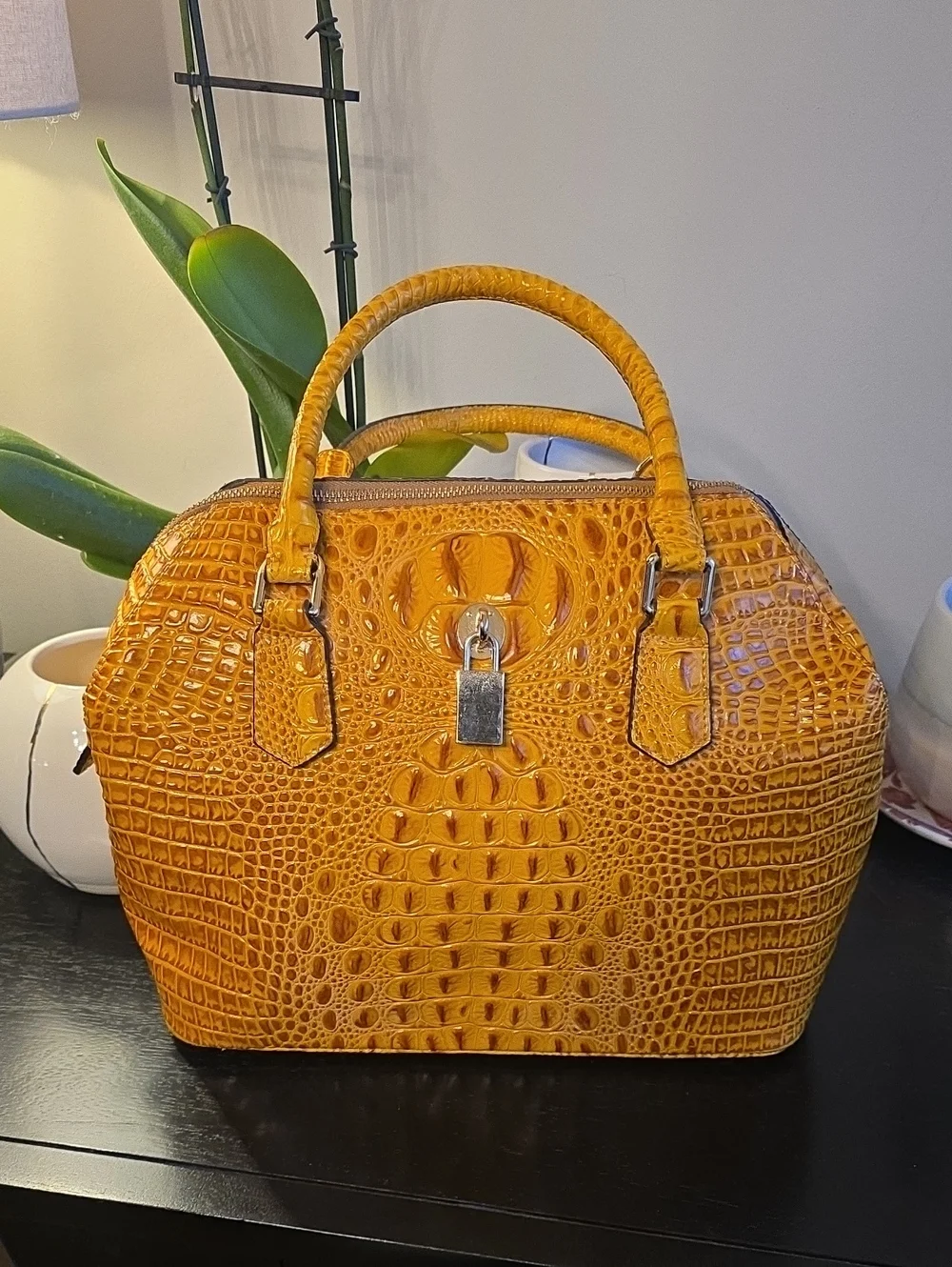 Vicenzo Leather Dome Satchel